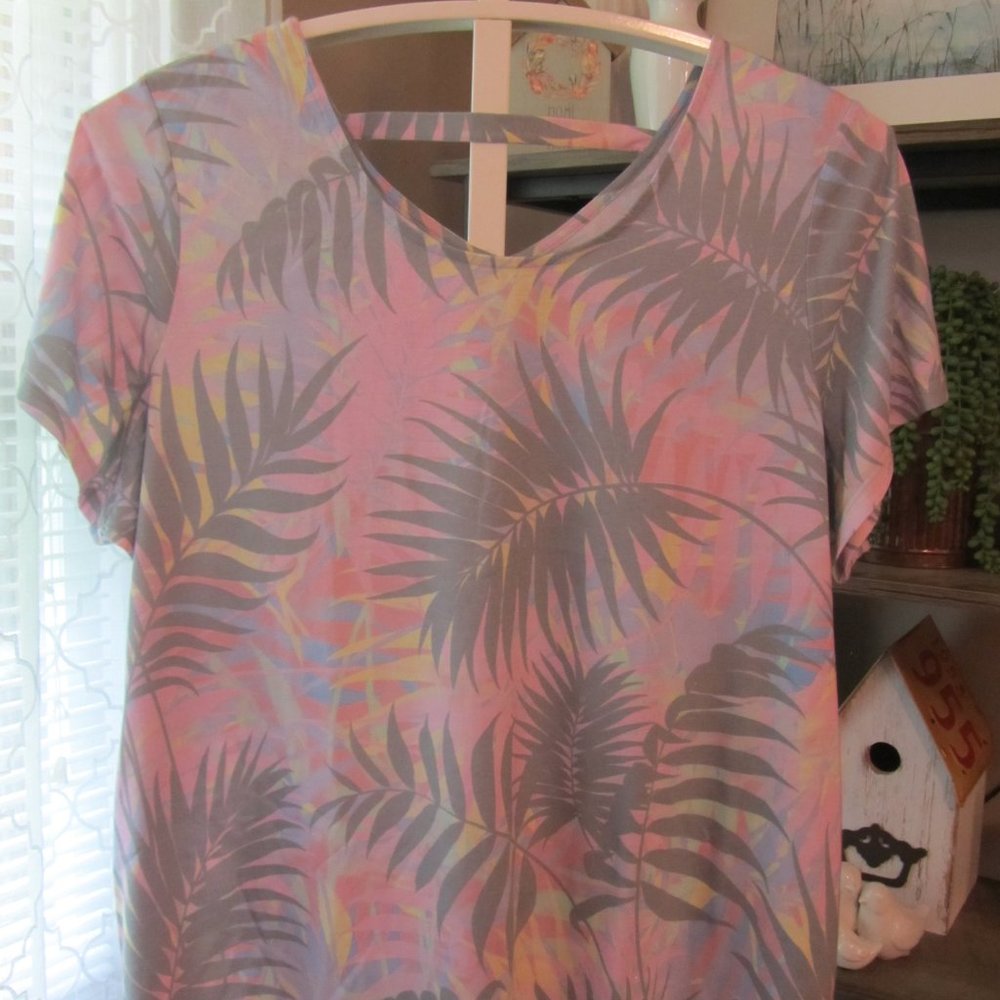 Lane Bryant Tropical Pastel Print Top Size 26/28